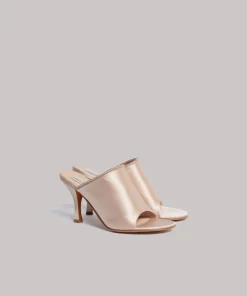 Alternative view of Mules in raso con finiture in strass